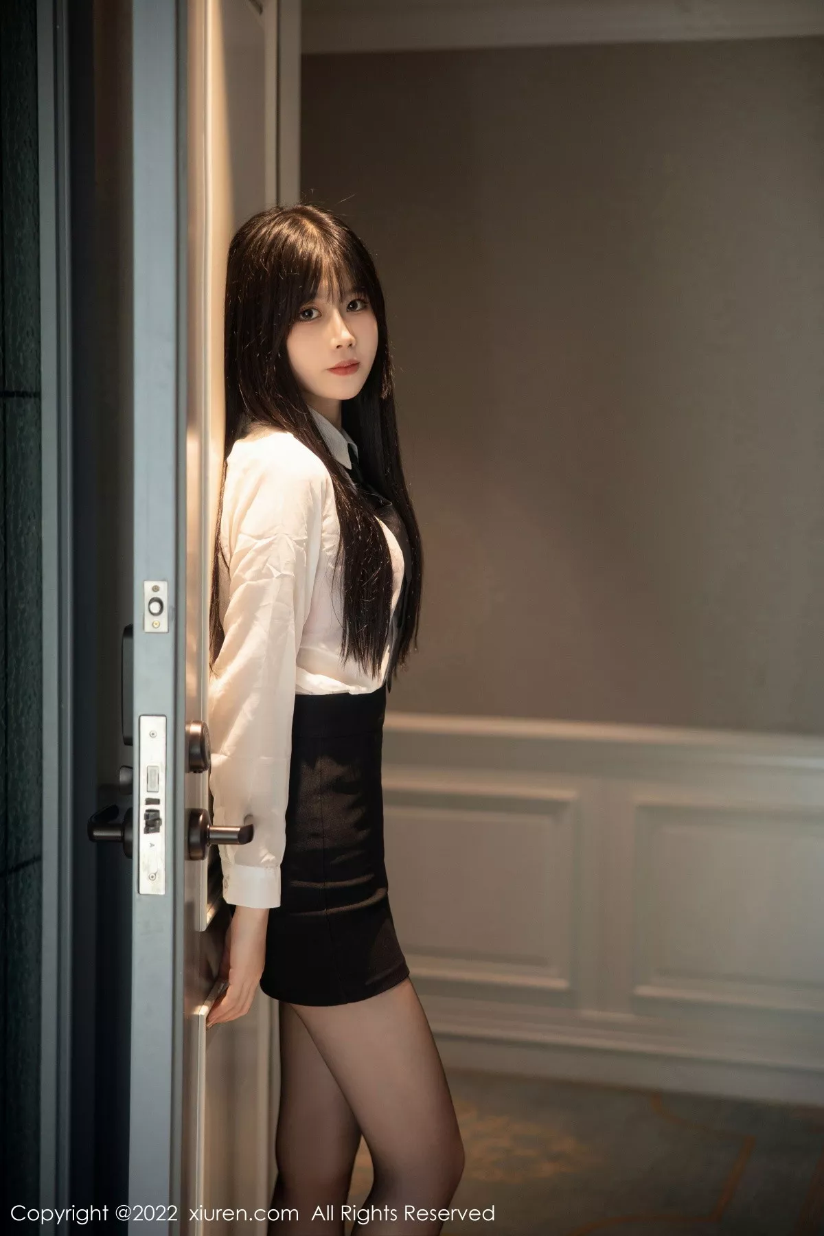 [XiuRen秀人网]第5861期77qiqi写真-秀人资源网